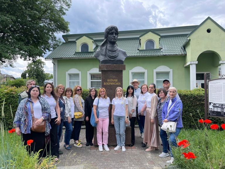 Детальніше про статтю Стежками Наталії Кобринської: пам’ятаємо, щоб творити зміни